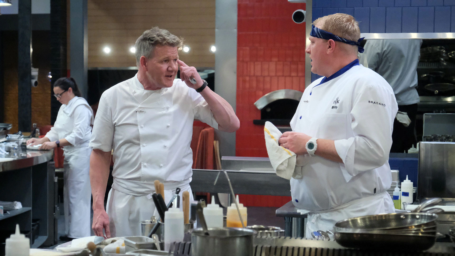 A conflict between the "Oldies and Newbies" will take place on Season 21 of Hell's Kitchen, according to the show's social media accounts.