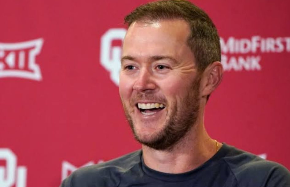 Why did Lincoln Riley leave Oklahoma