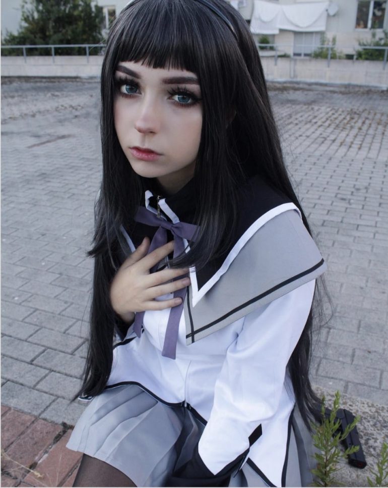 18 Best Homura Akemi Cosplays: From The Akuma To The Middle Schooler ...