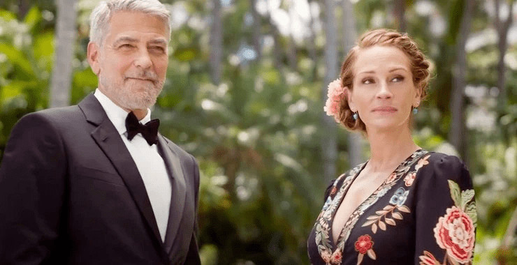 Julia Roberts and George Clooney in the movie 'Ticket to Paradise'