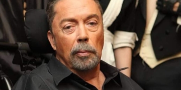 What Happened To Tim Curry? The Actor Keeps His Legendary Voice Intact Despite Having Health Issue