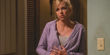 Why Did Christy Leave Mom After Season 7?