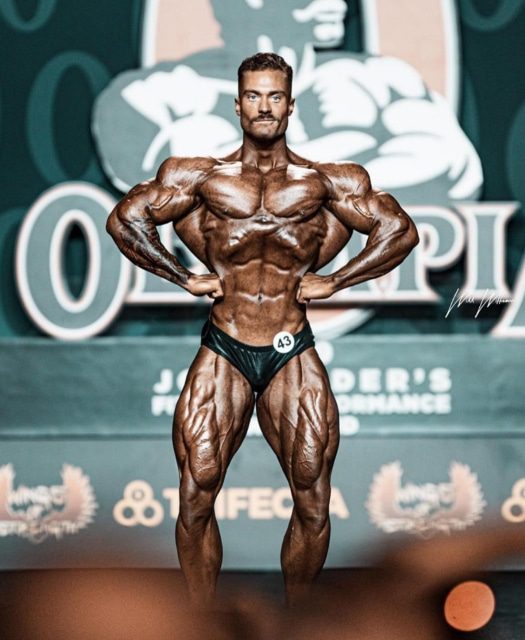 chris bumstead Olympia 2022