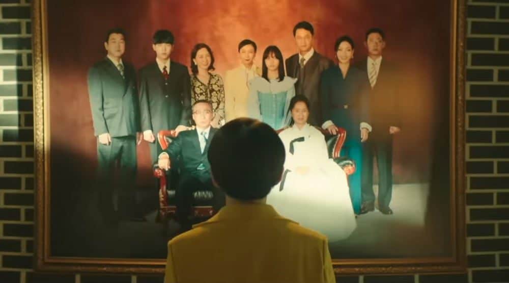 This is an Ongoing South Korean Drama Starring Song Jong Ki