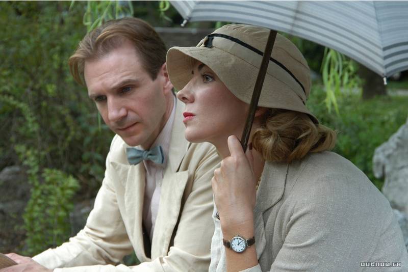 Ralph Fiennes and Natasha Richardson in The White Countess