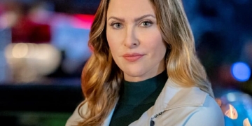 Is Jill Wagner Related To Lindsay Wagner And Robert Wagner? Ft