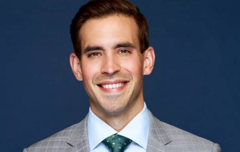 Who Is Joe Davis? Everything To Know About The Sportscaster - OtakuKart