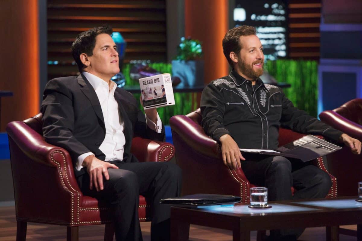 Mark Cuban (left) and Chris Sacca (right) in Shark Tank 