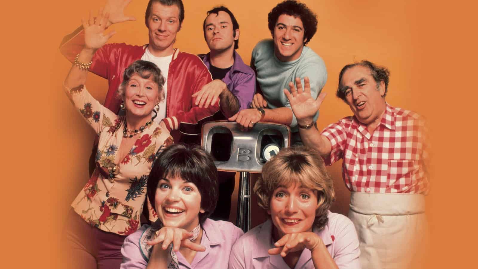 Laverne and Shirley Cast Members That Are Still Alive in 2023 Know