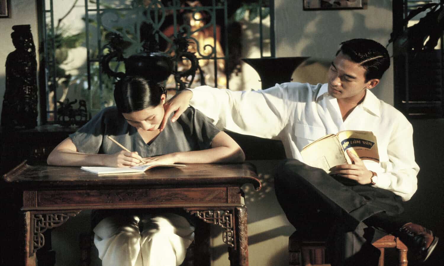 Still From The Scent of Green Papaya (1993)