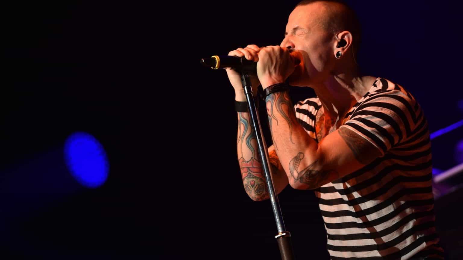 How Chester Bennington Passed Away? The Linkin Park Star Singer - OtakuKart