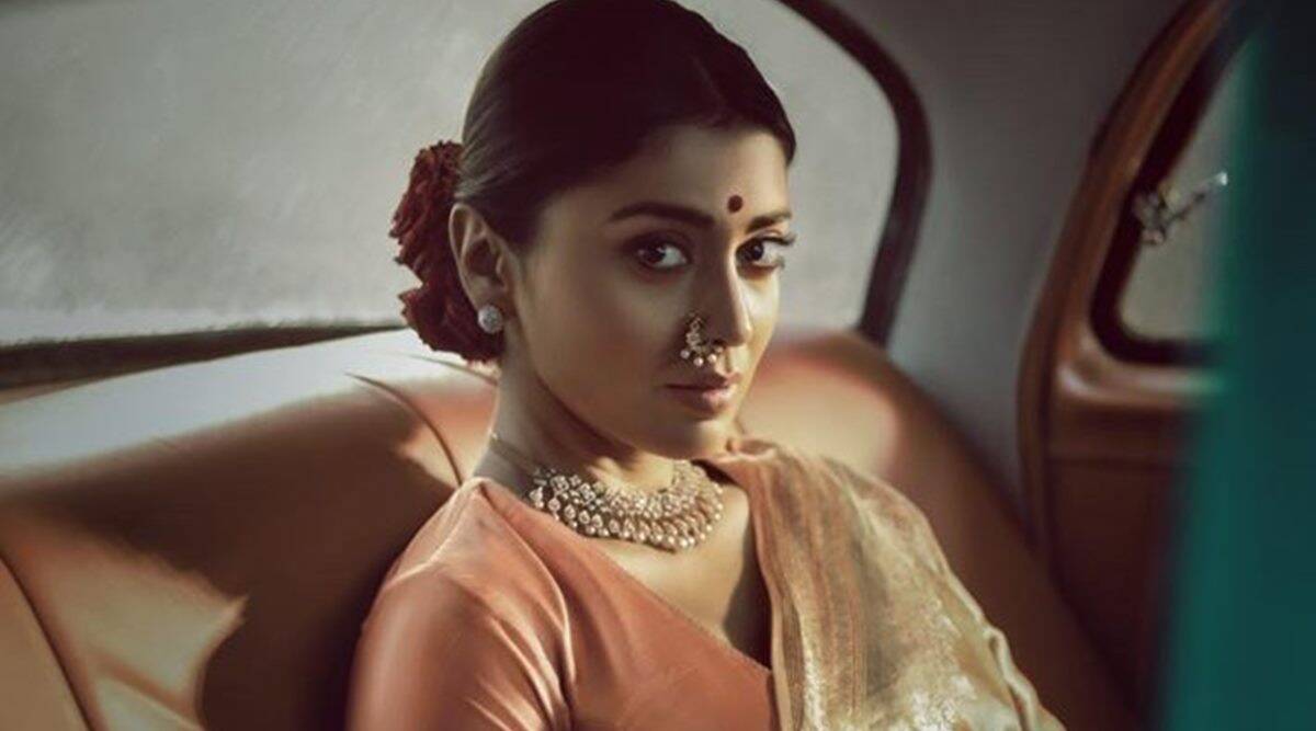Shriya Saran as Madhumati in the film, Kabzaa (Credits: IMDb)