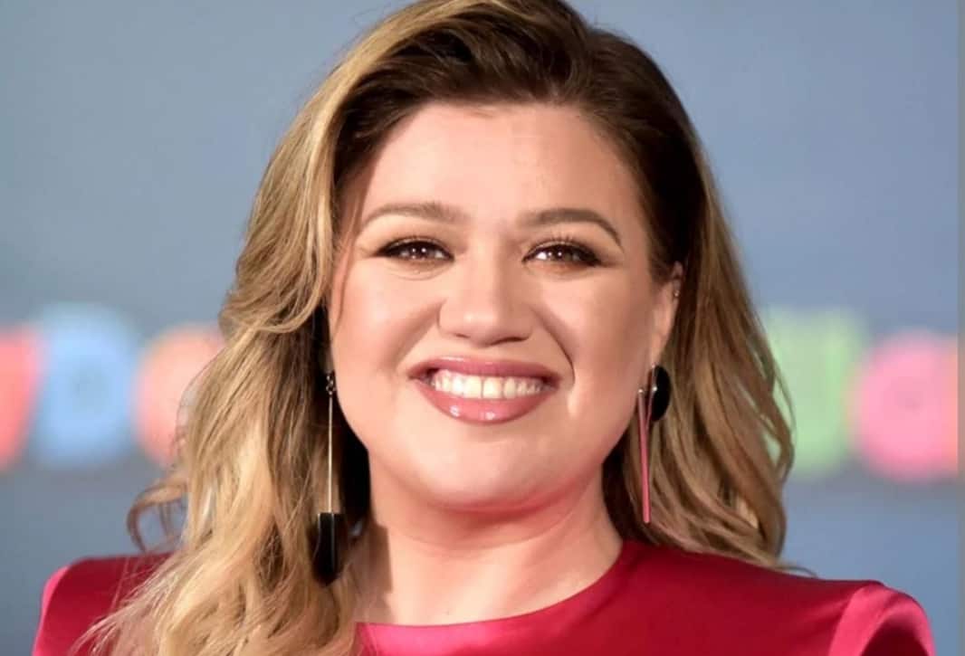 Is Kelly Clarkson Pregnant? The American Idol Season 1 Winner Sparks Expecting Rumors Again