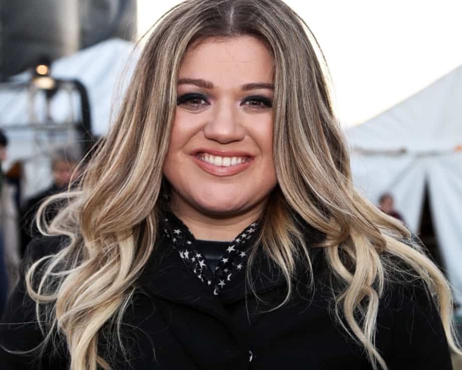 Is Kelly Clarkson Pregnant?