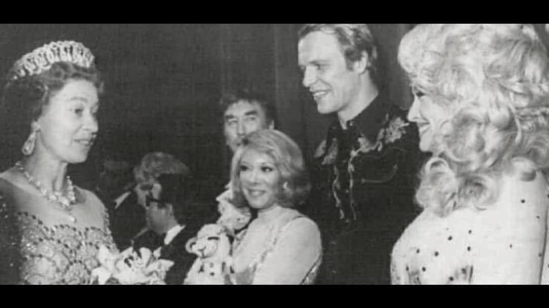 Dolly Meeting The Queen