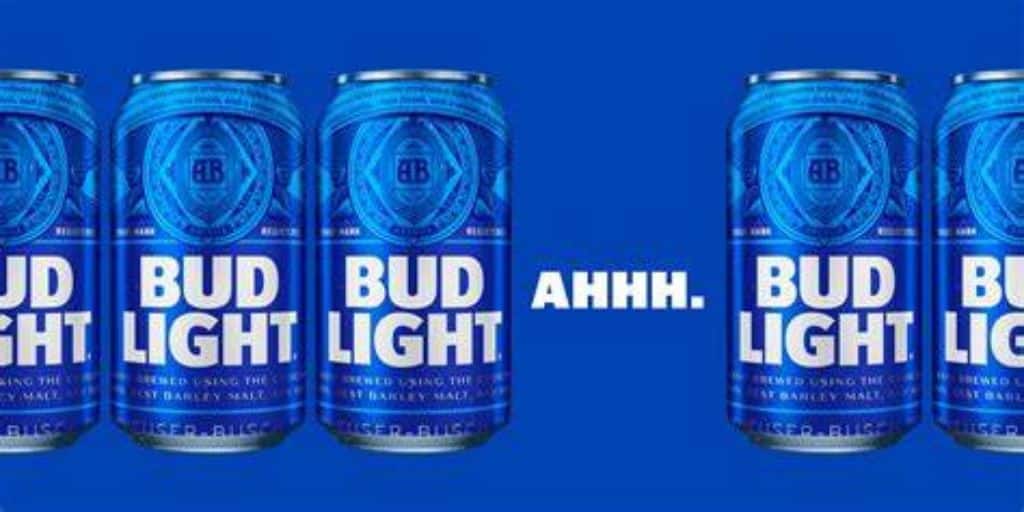 Bud Light Beer (Tín dụng Youtube)