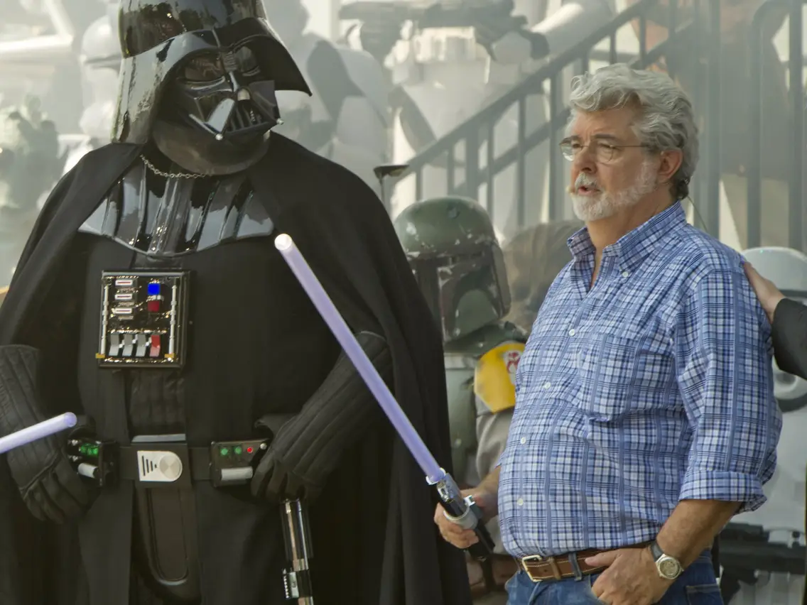 George Lucas no set do filme Star Wars (Créditos: The Verge)