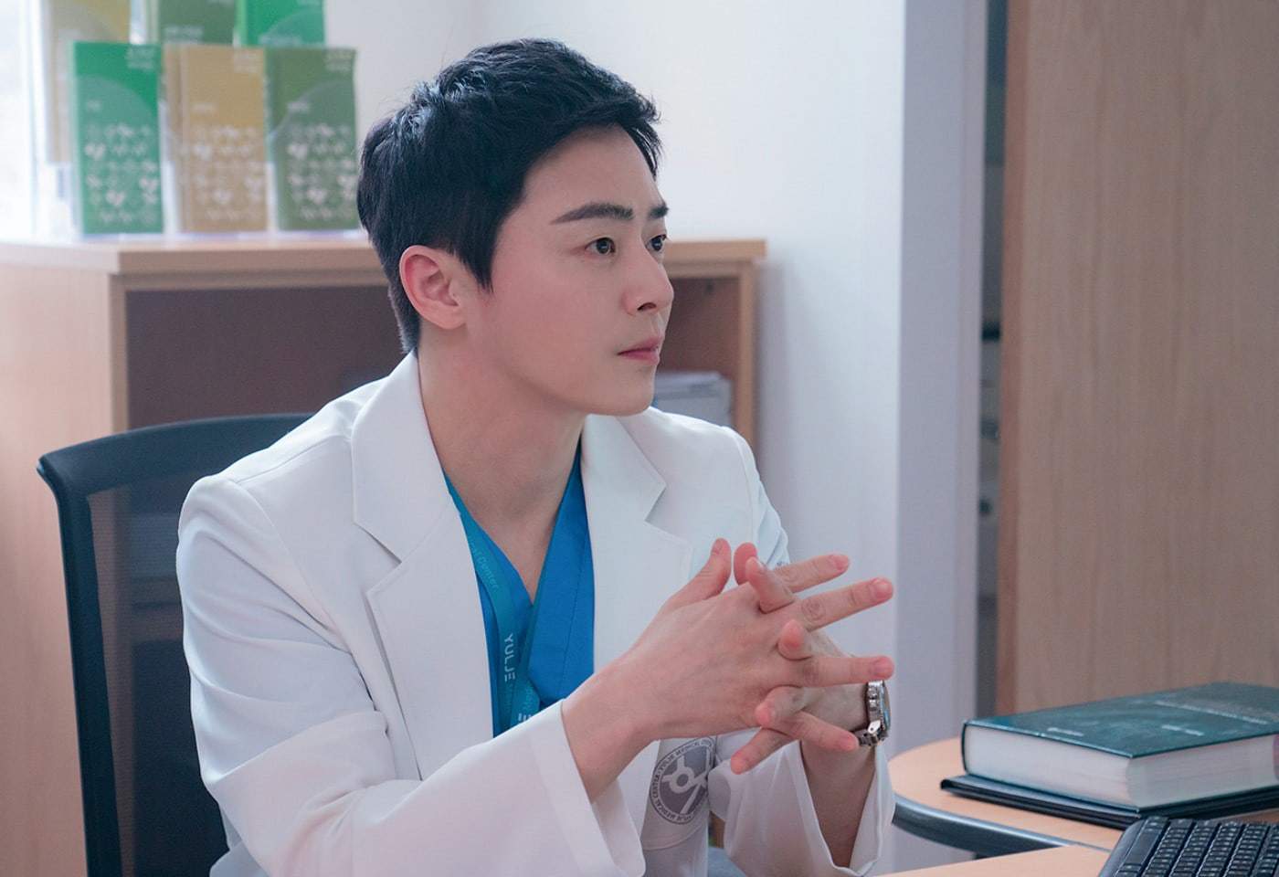 Jo Jung Suk Playing the lead role in Hospital Playlsit