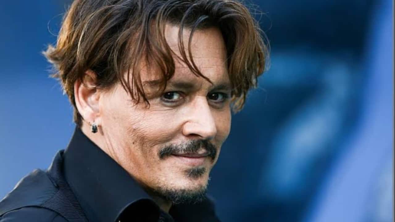 Johnny Depp hẹn hò với ai vào năm 2023?