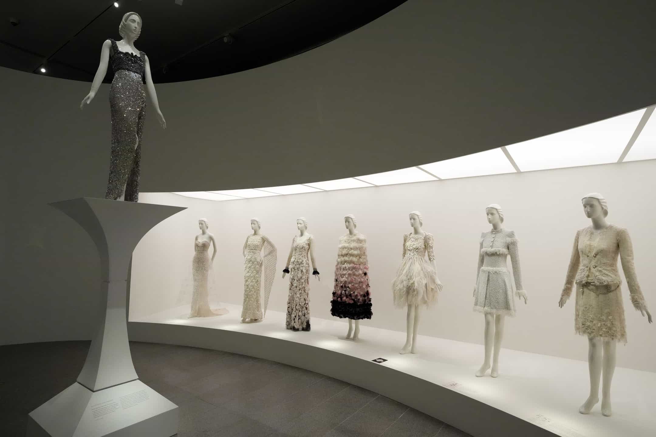 Karl Lagerfeld: A Line of Beauty- Met Museum Exhibit