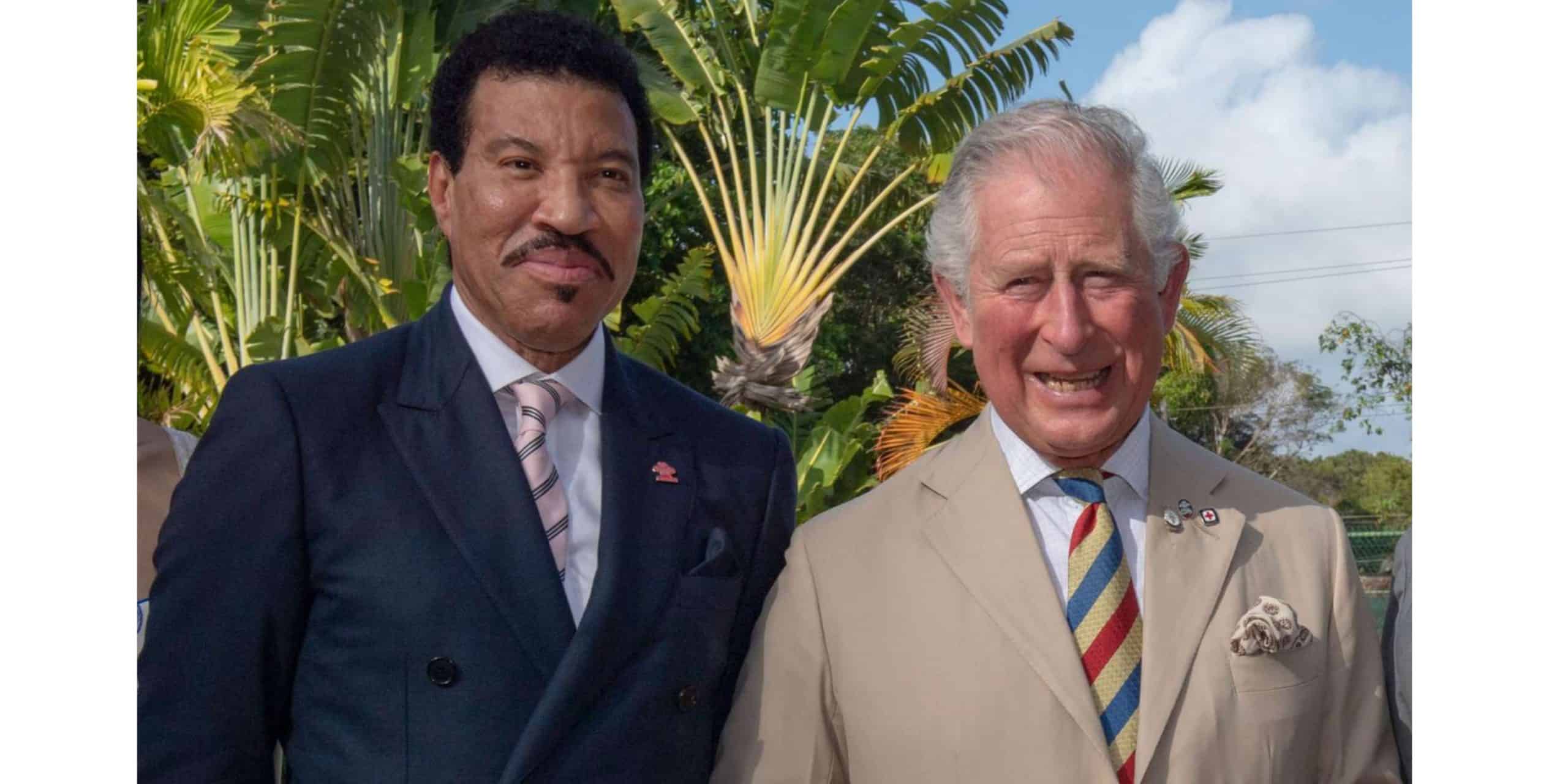 Lionel Richie y el rey Carlos III en la fiesta de coronación en el jardín