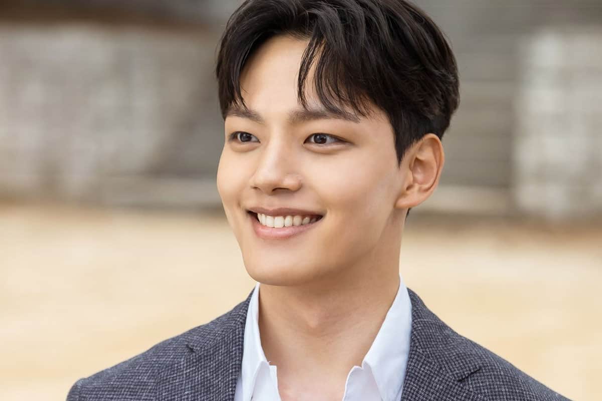 Yeo Jin Goo playing the main role in Hotel Del Luna