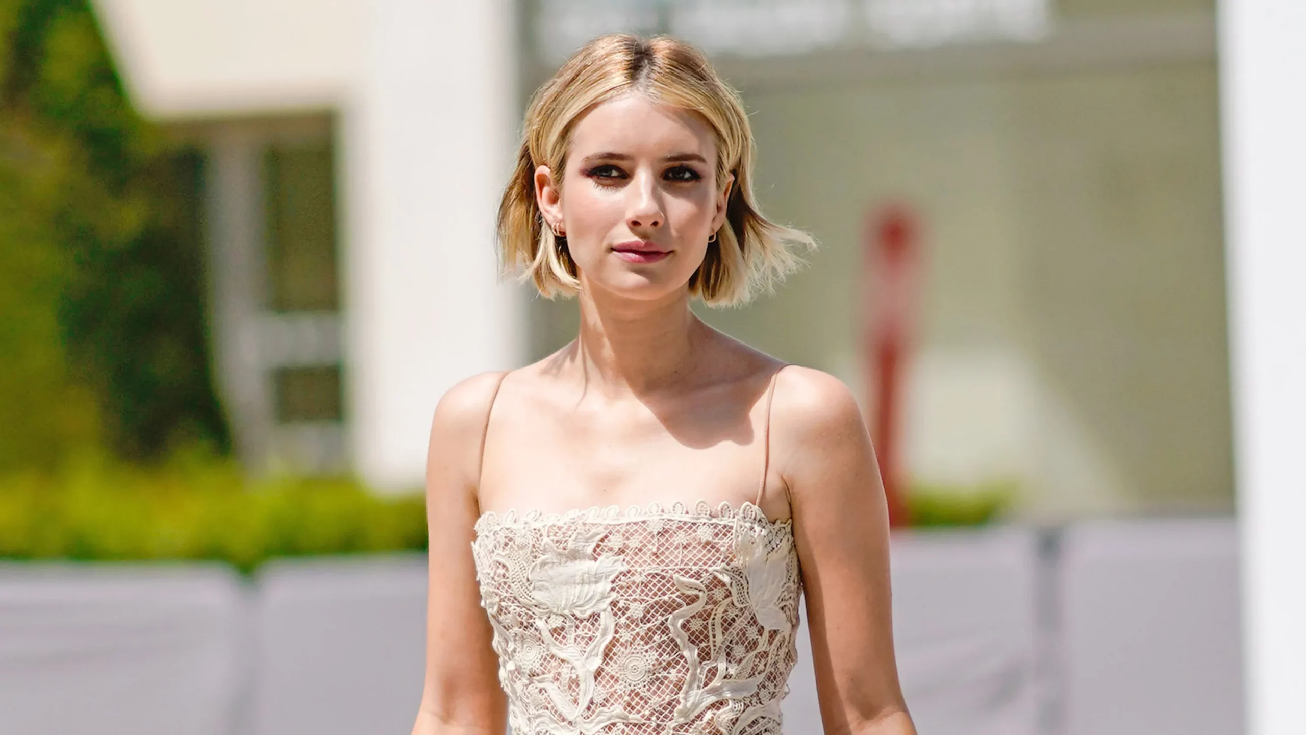 Who is Emma Roberts' partner in 2023