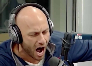Sal Licata during a WFAN sports segment. (Credit: SNY)