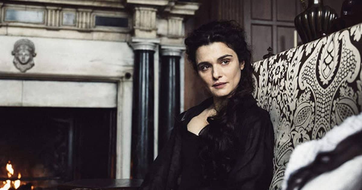 Sarah in The Favourite 