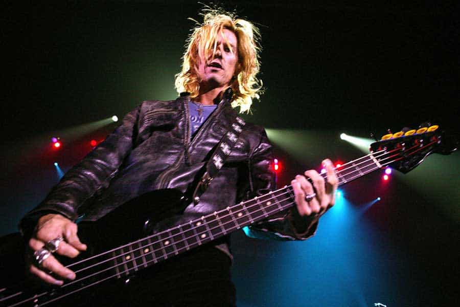 Duff McKagan on stage (Credits: People)