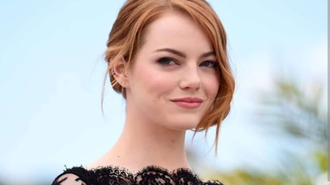 Who Was Emma Stone Dating In 2010? 