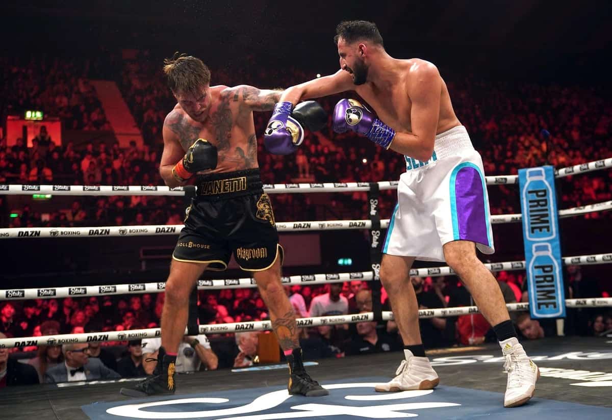 Tom Zanetti during the boxing match (Credits: Daily Express)