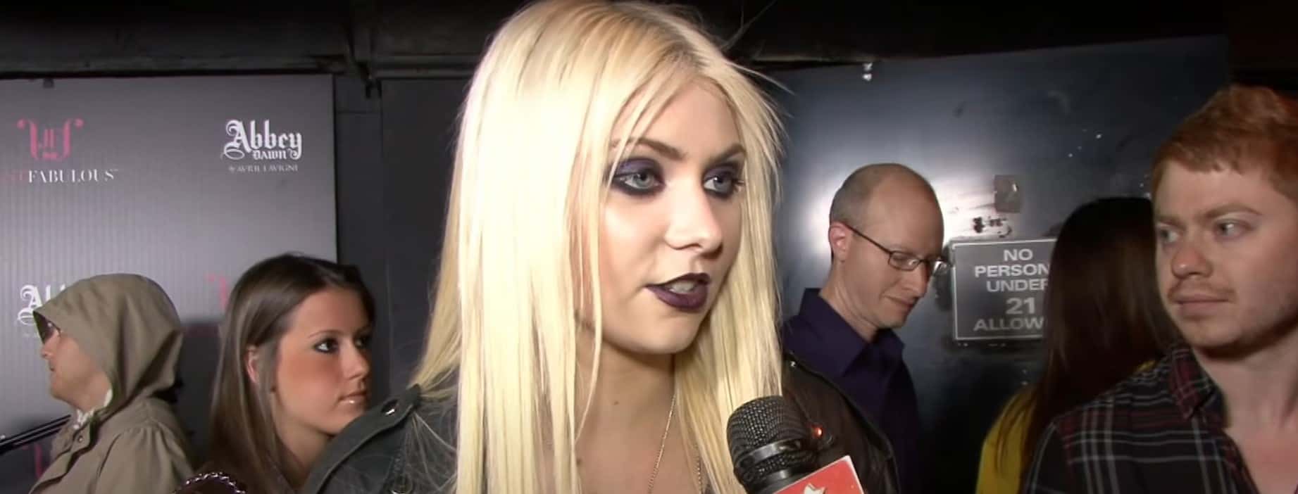 why did Taylor Momsen leave gossip girl