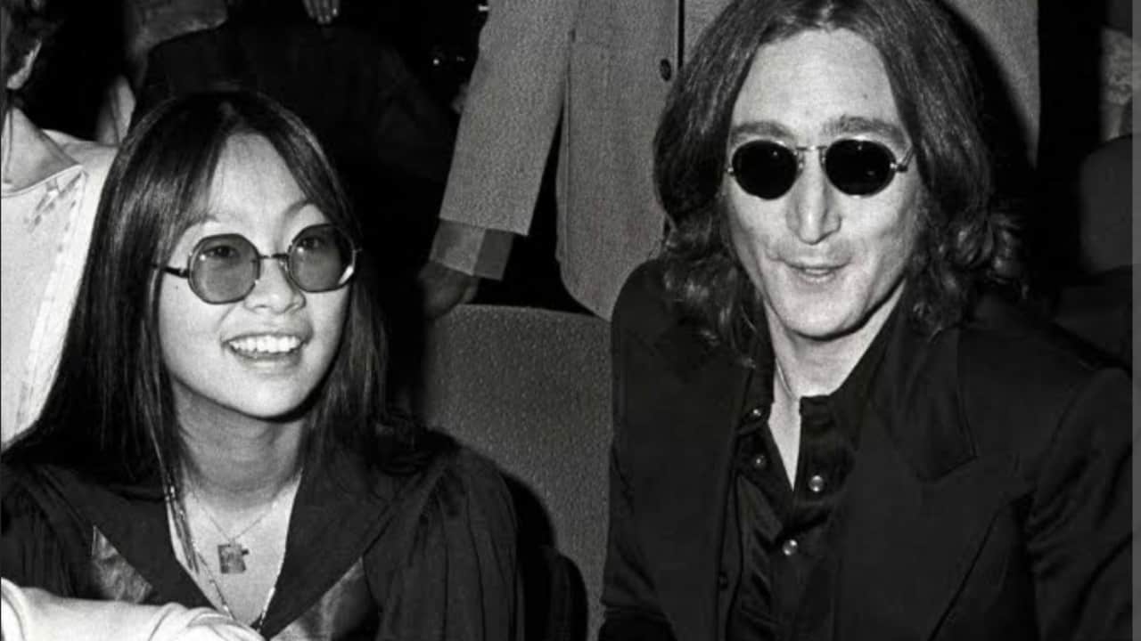 Did John Lennon Cheat On Yoko Ono?