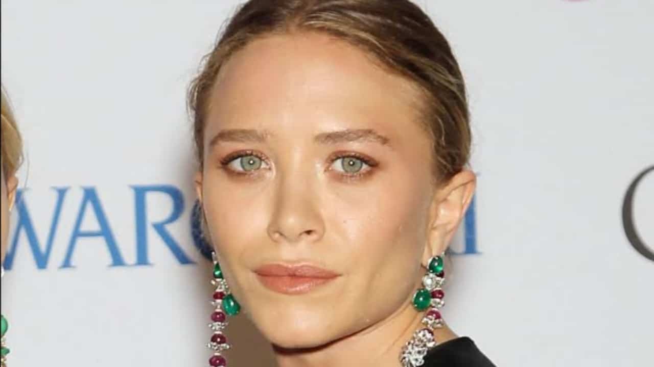 Who Is Mary Kate Olsen Dating? 