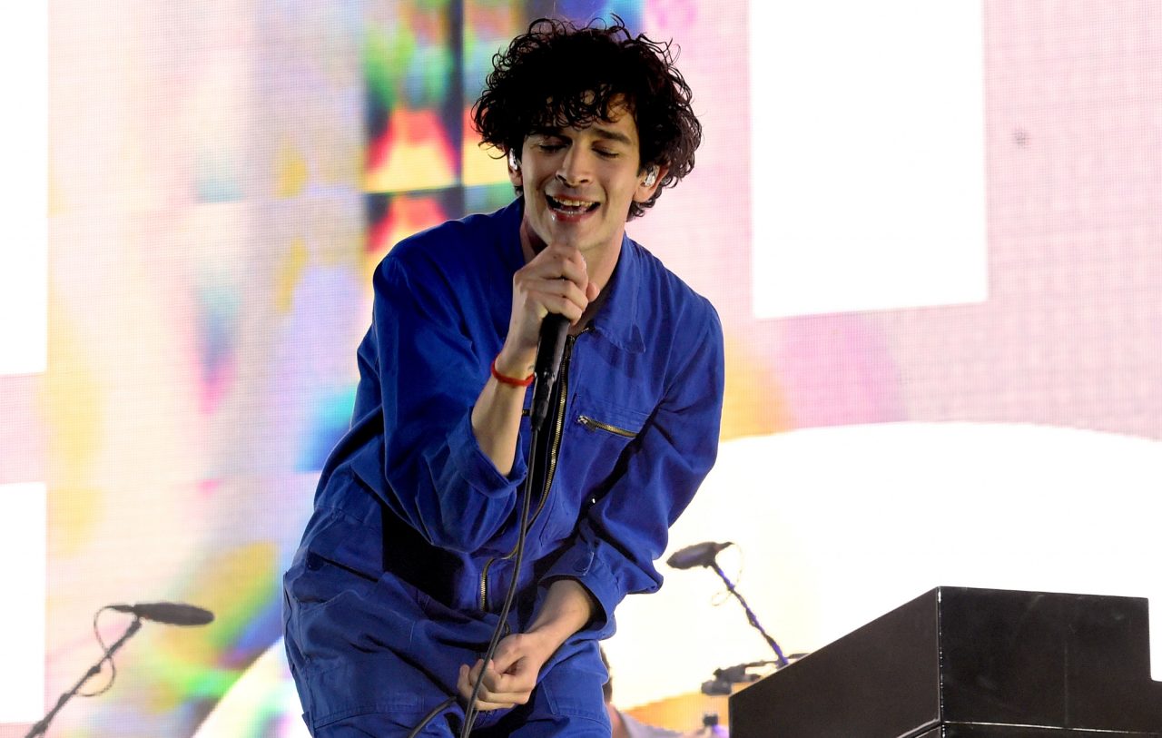 Matt Healy's Witty reaction to his Malaysian ‘Ban’ During Lollapalooza Performance.