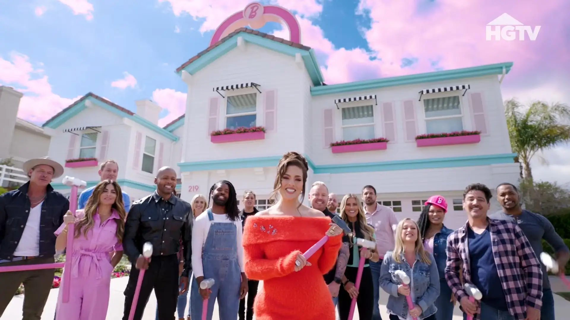 The teams with Ashley Graham on the show, Barbie Dreamhouse Challenge (Credits: HGTV)