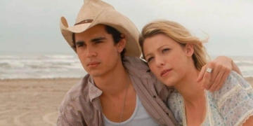 Elvis And Anabelle Ending Explained How Does The Romantic Movie Ends