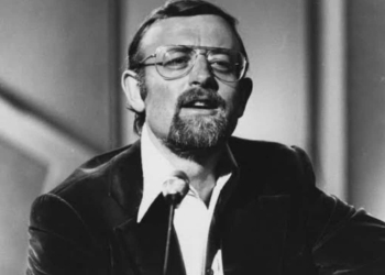 Roger Whittaker Net Worth
