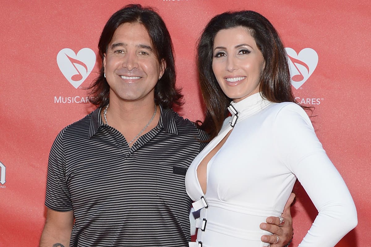 Scott Stapp with his wife 