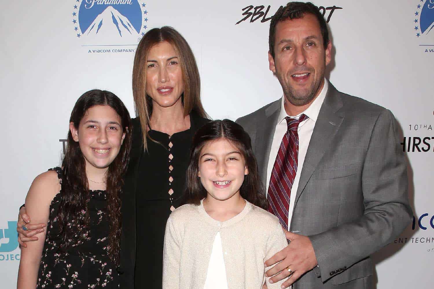 The entire Sandler family in one frame (Credits: People)