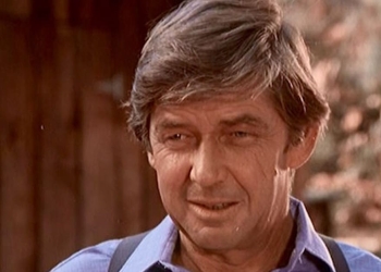 Ralph Waite As John Walton Sr. In The Waltons