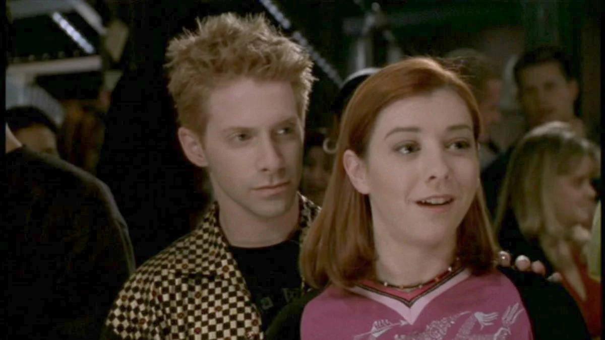 Oz and Willow in the show, Buffy The Vampire Slayer (Credits: The WB)