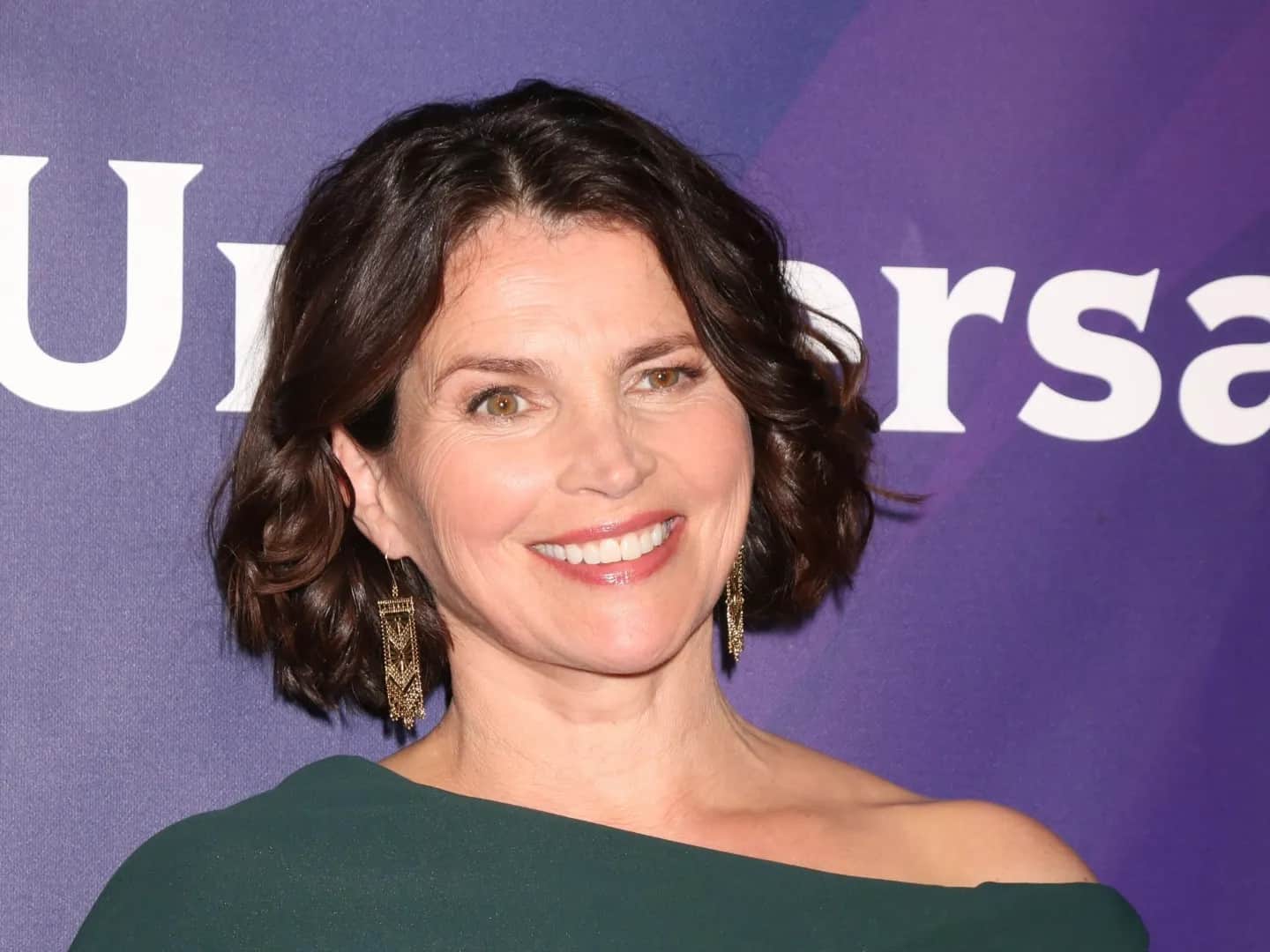 Julia Ormond 