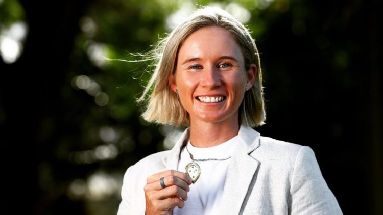 Who Is Beth Mooney's Partner?