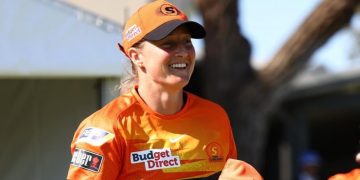 Who Is Sophie Devine's Partner?