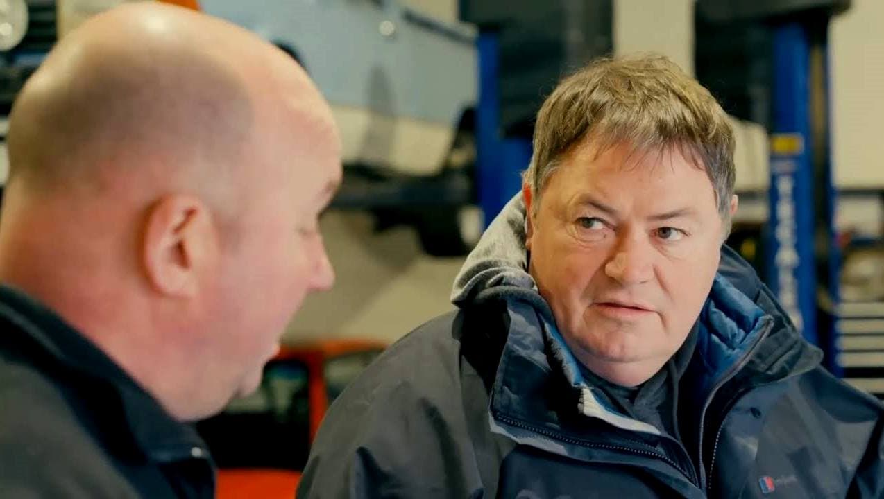 Mike Brewer in the show, Wheelers Dealers (Credits: Discovery)