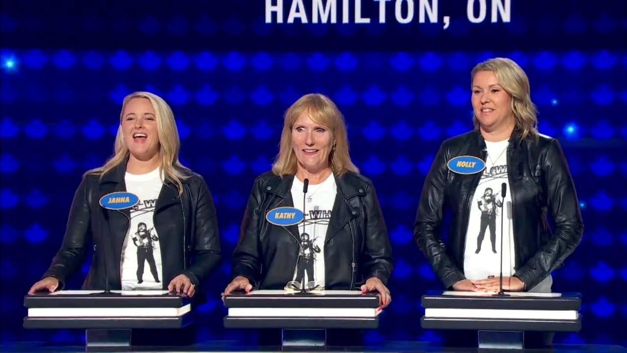 The Johnston Family in the last episode of the show, Family Feud Canada (Credits: CBC)