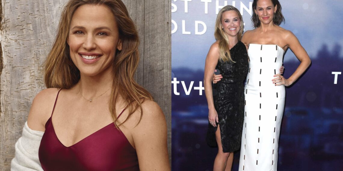 Jennifer Garner and Reese Witherspoon