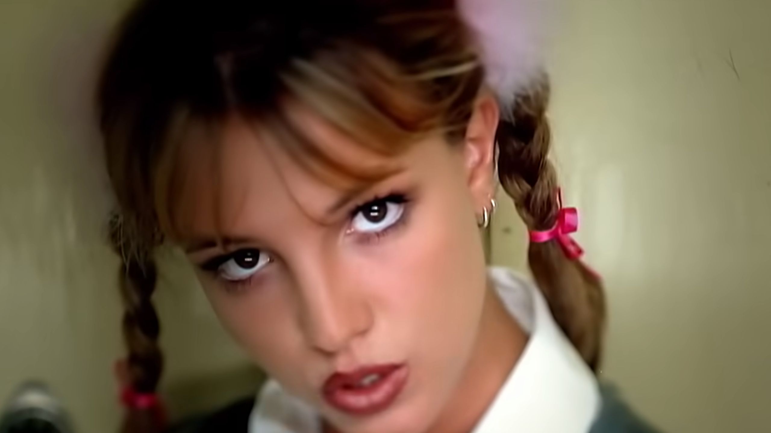 Britney Spears ...Baby One More Time